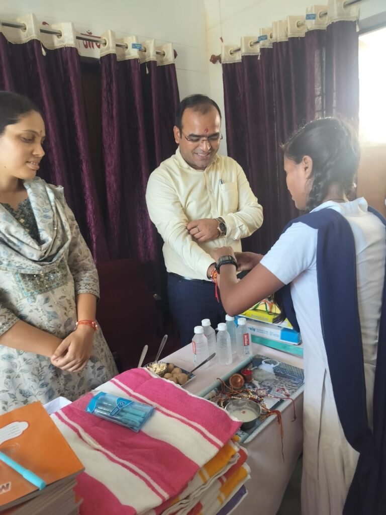 जनपद के समस्त कस्तूरबा गांधी बालिका विद्यालयों में रक्षाबंधन पर्व मनाया गया।